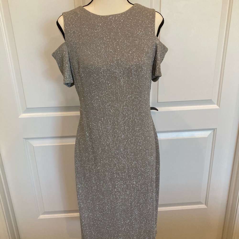 Calvin Klein Women's Cold Shoulder Cocktail Sheath Dress Silver Sparkle - Size 6